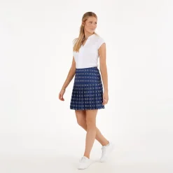 Pleat